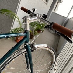 クロスバイク LONDONTAXI 売ります。美品ディスプレイにもお勧めです。