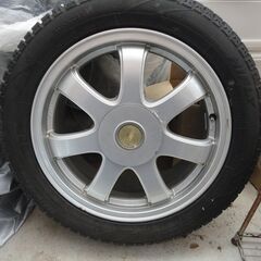 ほぼ新品スタッドレスタイヤ  225/50R17 ４本