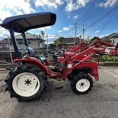 時間1412ヤンマートラクターF-230 フロントバケット ロータリーなし