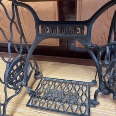 アンティーク足踏みミシン