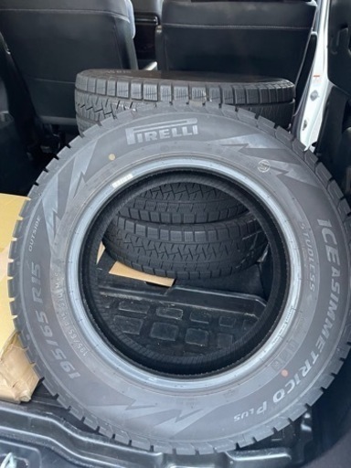 【最終値下げ】スタッドレスタイヤ 195/65 R15