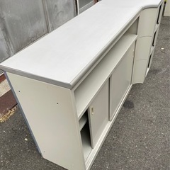 受付ハイカウンター スチール 幅1760×奥560×高890 鋼板 受付カウンター アール型 オフィス用品 オフィス家具 事務用品 事務家具 大阪発