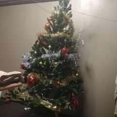 クリスマスツリー180cm　飾り付き