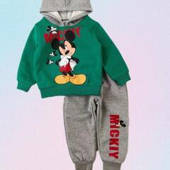 90サイズ　Mickey Mouse　キッズセットアップ