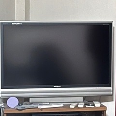 液晶テレビ