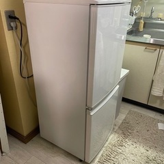 【受渡お約束済み】SHARP 137L 冷蔵庫 2017年製