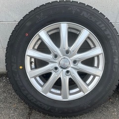 スタッドレスタイヤ　195/65   R15