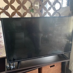 43型液晶ハイビジョンテレビ