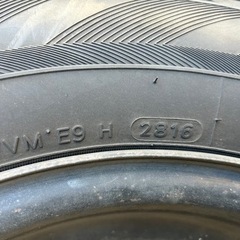 スタッドレスタイヤ＋ホイール　4本セット　ハイエース100系　195/80Ｒ15（6穴）