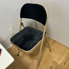 折り畳み椅子（黒）