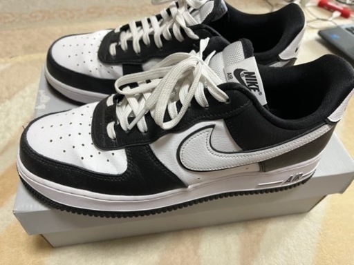 NIKE AIR FORCE1'07  27.0センチ