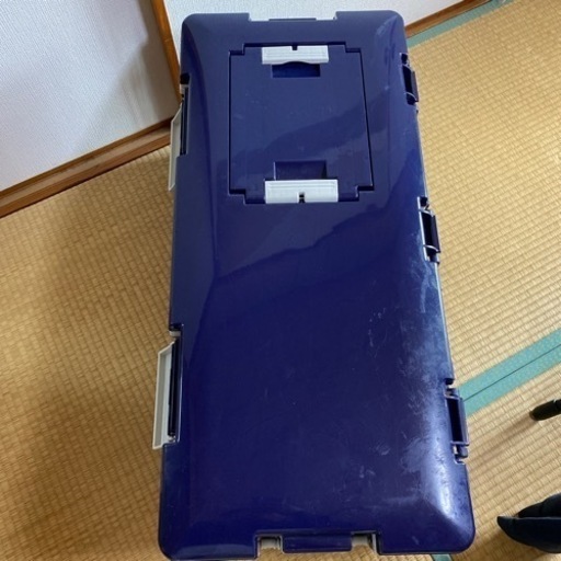 綺麗　クーラーボックス　値下げしました。