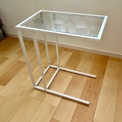 IKEA ガラス棚