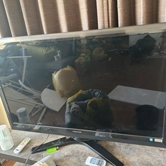 TOSHIBA テレビ　47インチ