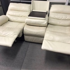 ニトリ　電動リクライニングソファ　3人掛け　3P 程度良好　ホワイト