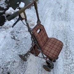 手押し車▲お年寄り！歩行器！乳母車！セニアカー！シニアカー！