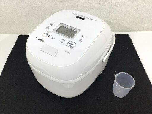 YJT7939【TOSHIBA/東芝 5.5合IH炊飯器】美品 2022年製 真空IH RC-10VRT IH炊飯器 かまど銅釜 ホワイト キッチン 食卓 家電