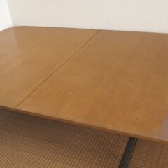 【ネット決済】120~150cm幅に幅を変更できるローテーブル【...