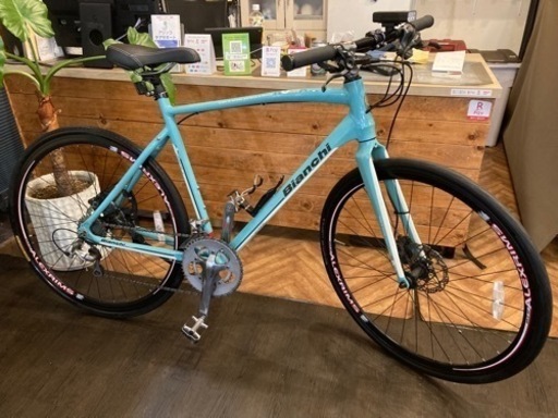 値下げ！【新春SALE！Bianchi ROMA1  2015年モデル】ディスクブレーキ　アルミフレーム　700×28cクロスバイク　2×10速　チェレステカラー