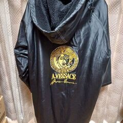 ヴェルサーチ コ－ト mike hill 黒 L