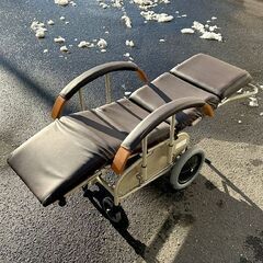 タヒラ株式会社 フルリクライニングキャリー FC-110 車椅子 アーチアームレスト 介護用品 介助