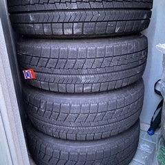 スタッドレスタイヤ195/65R15 ブリヂストンBRIZZAK VRX