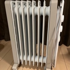 デロンギ ヴェルティカルド オイルヒーター　中古品