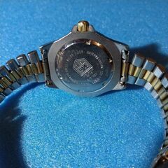 良品 タグホイヤー 3000シリーズ プロフェッショナル200M グレー文字盤 デイト レディース 良品 タグホイヤー 3000シリーズ プロフェッショナル200M グレー文字盤