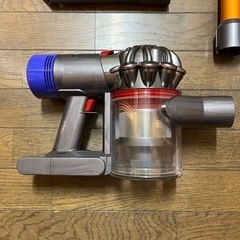 ダイソン SV10 動作品 ダイソン sv10 ほぼ未使用。