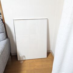 IKEA　シルバー枠　大きな額　ポスターのサイズ