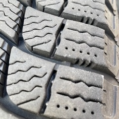 【値下げしました！】スタッドレスレスタイヤ　195/65R15