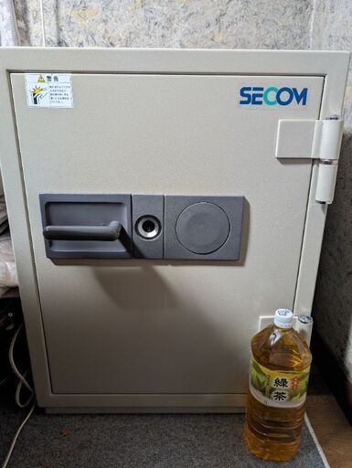 セコム　ホームピタゴラス　金庫