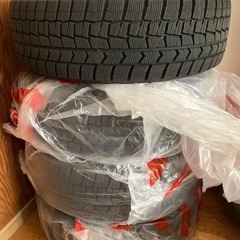 フリードハイブリッド　スタッドレスタイヤ　ホイール付き