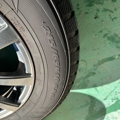 スタッドレスタイヤ　２０２０年式　２１５/６５Ｒ１６