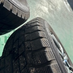 スタッドレスタイヤ　２０２０年式　２１５/６５Ｒ１６