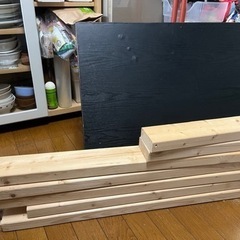 【交渉中】DIYの机の素材‼️ 2×4木材と天板　