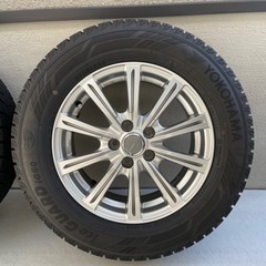 スタッドレスタイヤ　195/65/15 アイスガード6 