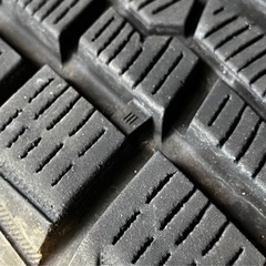 打ち合わせ中　スタッドレスタイヤ☆ヨコハマタイヤ　