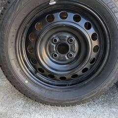スタッドレスタイヤ 175/65/R15 トヨタ系鉄ホイール付き