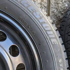 スタッドレスタイヤ 175/65/R15 トヨタ系鉄ホイール付き