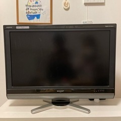 【値下げしました】32インチ液晶テレビ SHARP LC-32D...