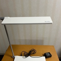 LEDデスクライト　Symfos® LED-TASKLIGHT