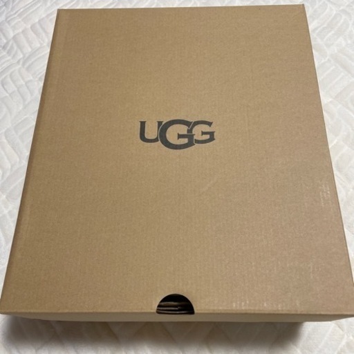新品UGG 厚底ブーツ　サイズ24cm    UK5  EU38