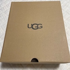 新品UGG 厚底ブーツ　サイズ24cm    UK5  EU38 🟤