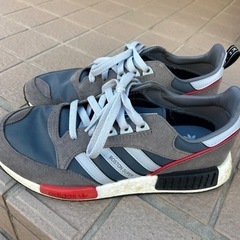 adidasスニーカー