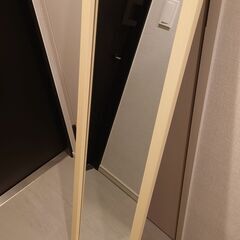 ドア掛けミラー　サイズ：120 cm x 30 cm　色：ナチュラル