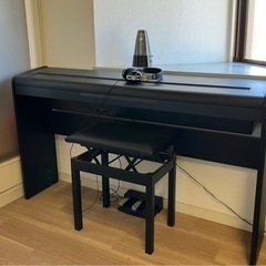 【ネット決済】電子ピアノ（KORG） 椅子、ペダル、ヘッドホン、...