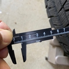 スタッドレス　バリ山　30プリウスにて使用