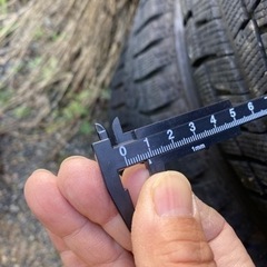 スタッドレス　バリ山　30プリウスにて使用