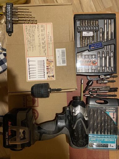 DIY用具一式(テーブルソー、サンダー、トリマー、インパクト、木材など